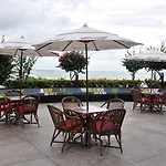 Marina Park Hotel