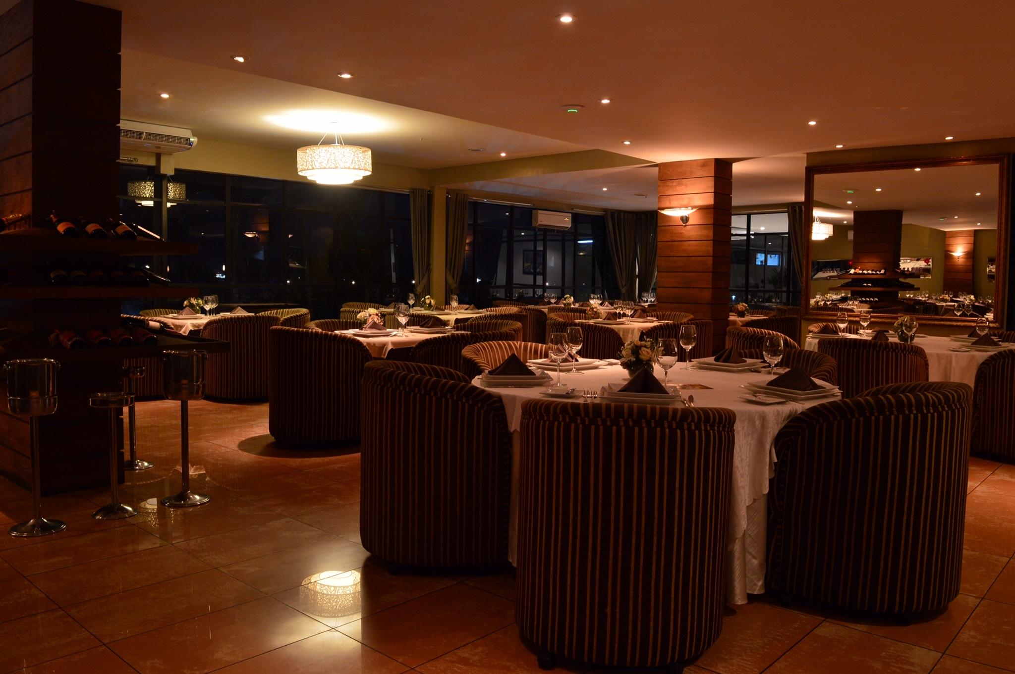 Marina Park Hotel